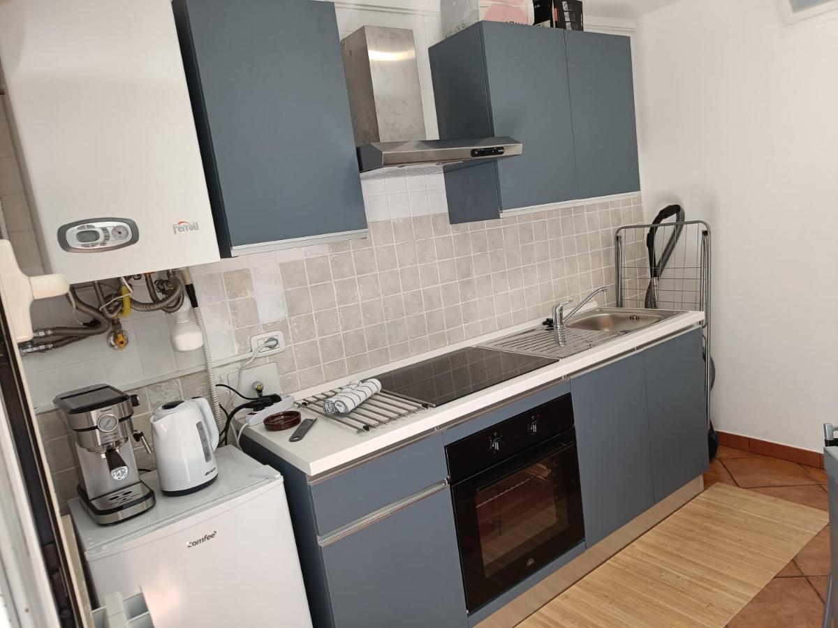 Suites In Рим Екстер'єр фото